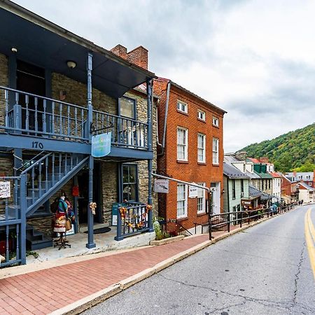 Enchanting Cottage, Center Of Historic Downtown! Harpers Ferry Exterior photo